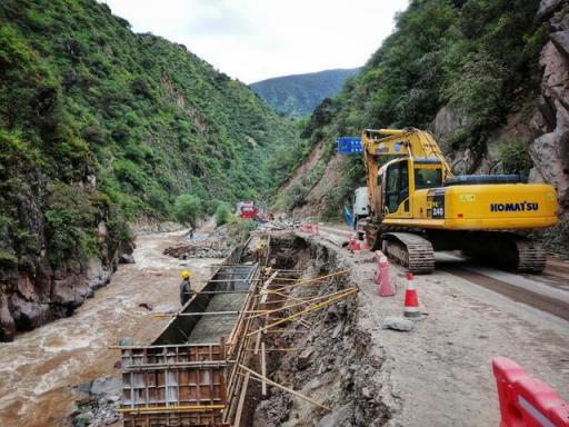 反騎318 挑戰(zhàn)爛泥路 麥芒香格里拉環(huán)線騎行