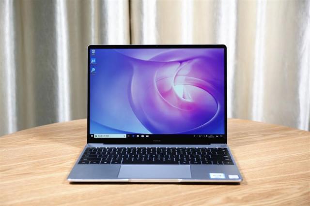 華為MateBook 13 VS聯(lián)想小新Air 13，PC生力軍對陣?yán)吓趦赫l更勝一籌？