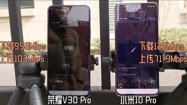 小米10和榮耀V30品控對比 小米10再現(xiàn)“快板門“