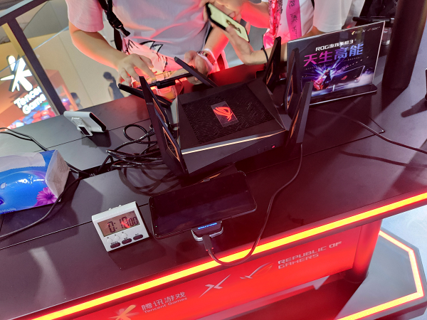 華碩多款WiFi6電競(jìng)路由亮相ChinaJoy2020