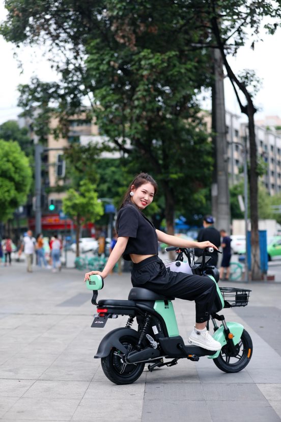 買電動車陷入選牌子困境？愛瑪電動車——好品牌不懼對比