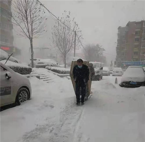 別人都在朋友圈曬雪景，海爾用戶卻曬服務(wù)溫暖