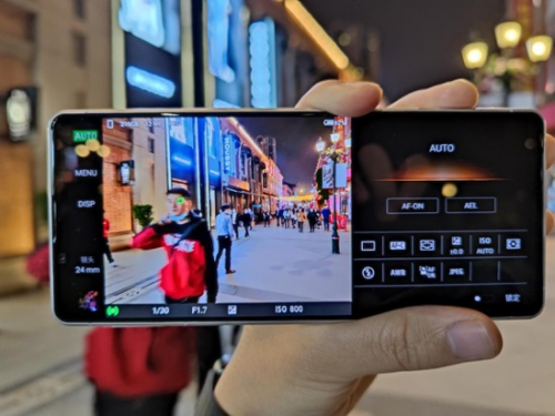 在拍照上拿獎拿到手軟的索尼Xperia1 II，是天下攝友的新年大禮