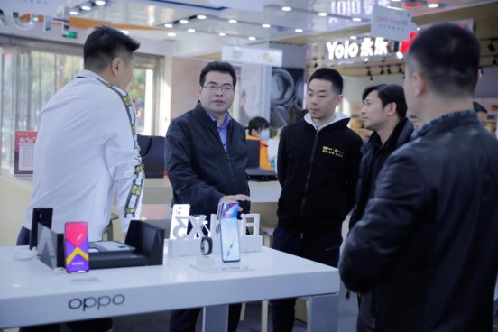 蘇寧、國美、京東之家門店排隊(duì)搶購 OPPO Find X3系列首銷火爆