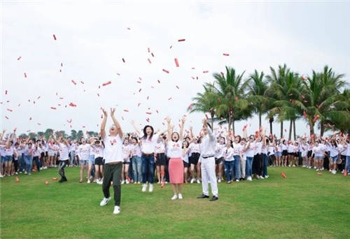 TST七周年 向陽(yáng)而生 共赴新征程