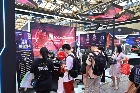 ChinaJoy2021丨提供更加舒適的游戲體驗(yàn) 迪銳克斯電競(jìng)椅亮相展會(huì)現(xiàn)場(chǎng)