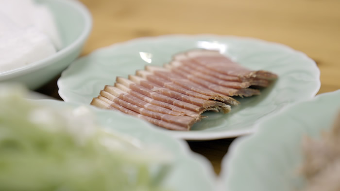 拼多多店鋪內(nèi)快速而美味的預(yù)制烹飪料理，使金華火腿的知名度、食用便捷性雙雙提升.jpg