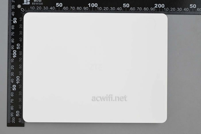 中興（ZTE）晴天墻面路由器AX3000拆機評測11.jpg