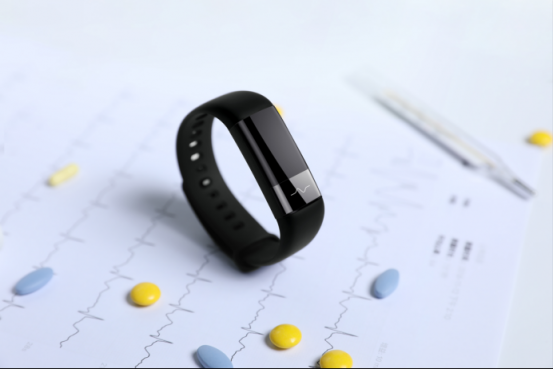 華米科技首款 Amazfit 可穿戴動態(tài)心電記錄儀問世 進軍可穿戴醫(yī)療領域