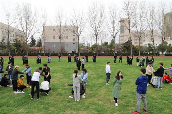 萬博科技職業(yè)學(xué)院大學(xué)生骨干素質(zhì)拓展訓(xùn)練營開訓(xùn)