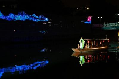 天府幻夜圖點(diǎn)亮最美錦江 華為P30系列記錄成都如夢(mèng)夜景