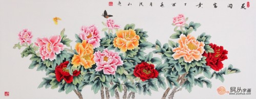 客廳背景墻上的掛畫，名家手繪花鳥國(guó)畫更受歡迎