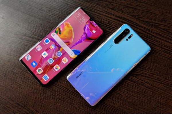 華為P30怎么樣好不好？定位相近，OPPO Reno棋高一著？