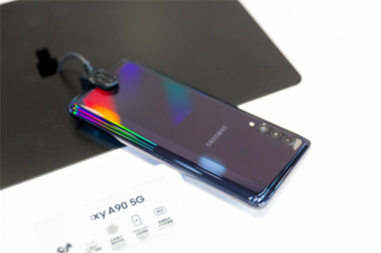 三星Galaxy A90 5G大揭秘 年輕人都在玩哪些黑科技