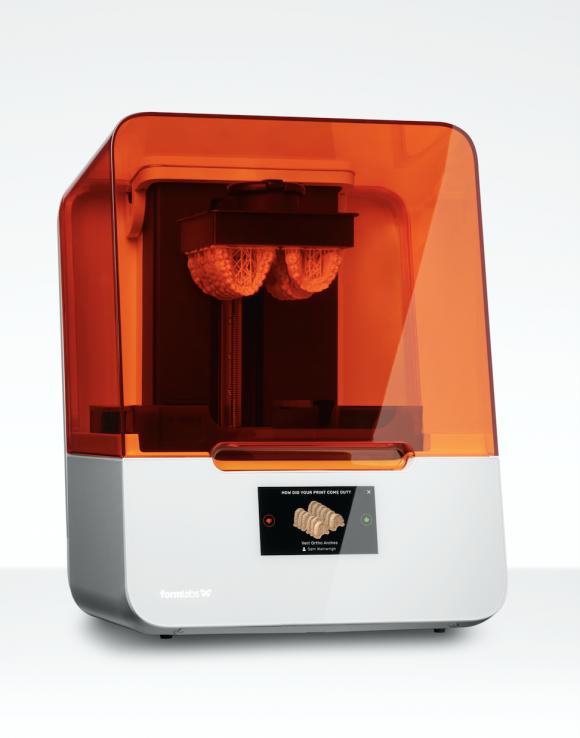 Formlabs 發(fā)布齒科專用 3D 打印機(jī) Form 3B，并宣布收購樹脂材料生產(chǎn)商 Spectra 公司