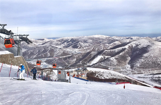 滑粉雪、住民宿、泡溫泉，用一場(chǎng)野奢之旅，來給2019圓滿收尾!