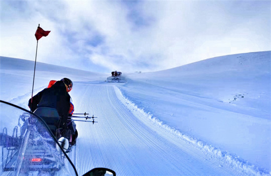 滑粉雪、住民宿、泡溫泉，用一場(chǎng)野奢之旅，來給2019圓滿收尾!